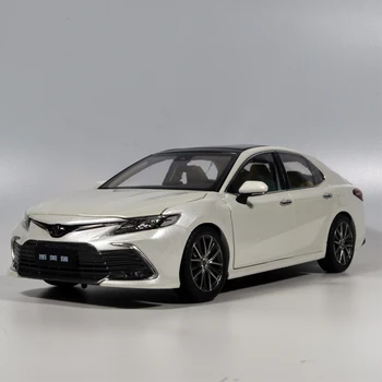 1:18 Mastelis Paudi Toyota Camry 2021 Balta Statiškas Modeliavimas Diecast Lydinio Miniatiūriniai Modelio Automobilių Dovanų Rinkiniai